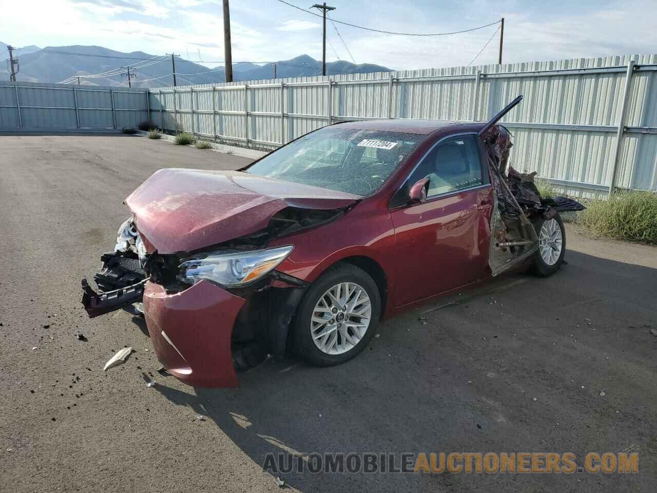 4T1BF1FKXHU720086 TOYOTA CAMRY 2017