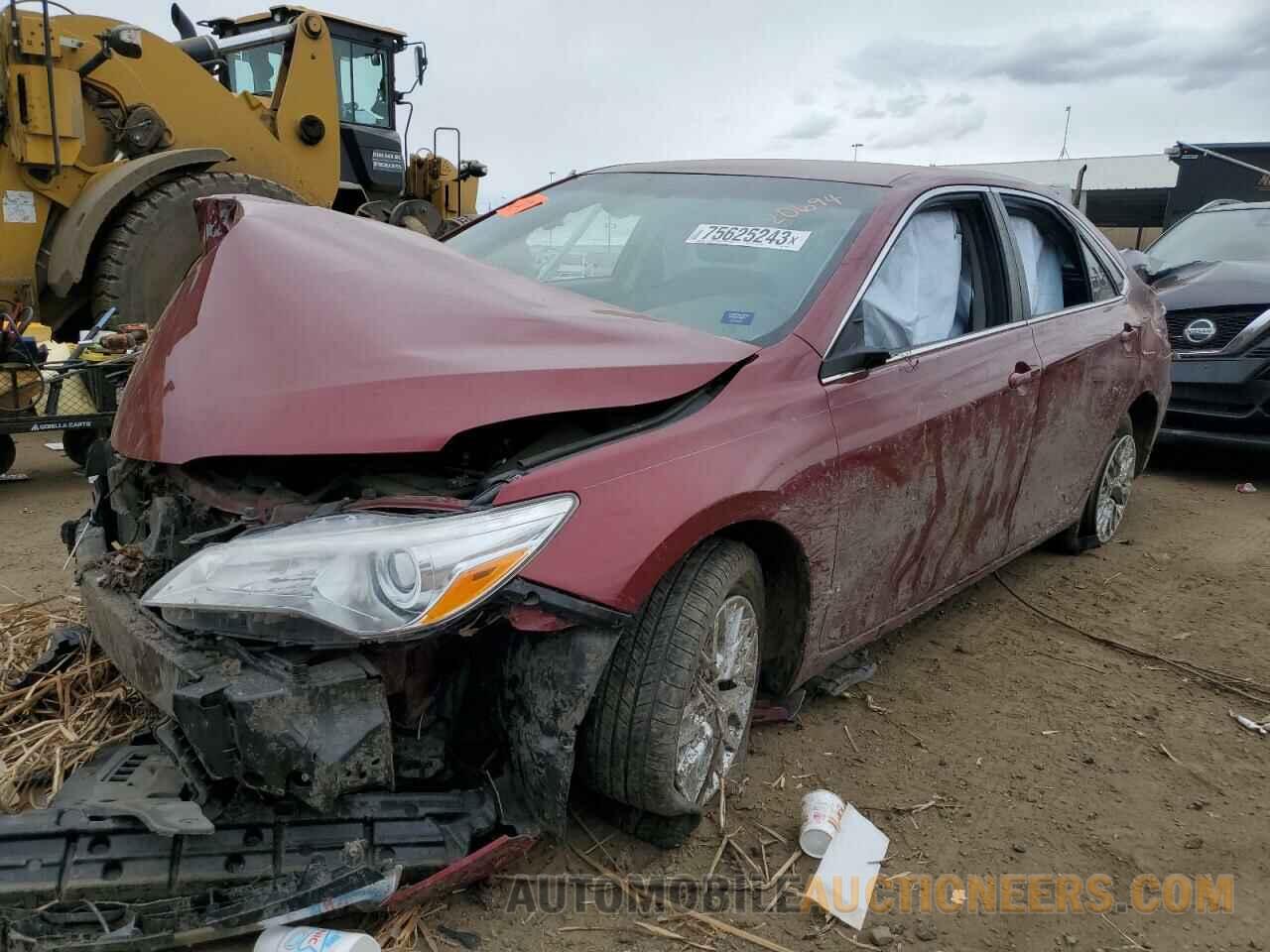 4T1BF1FKXHU748082 TOYOTA CAMRY 2017