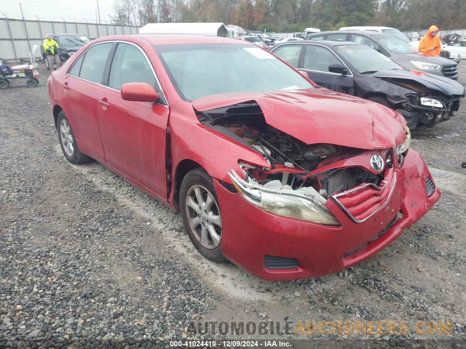 4T1BF3EK0BU607395 TOYOTA CAMRY 2011