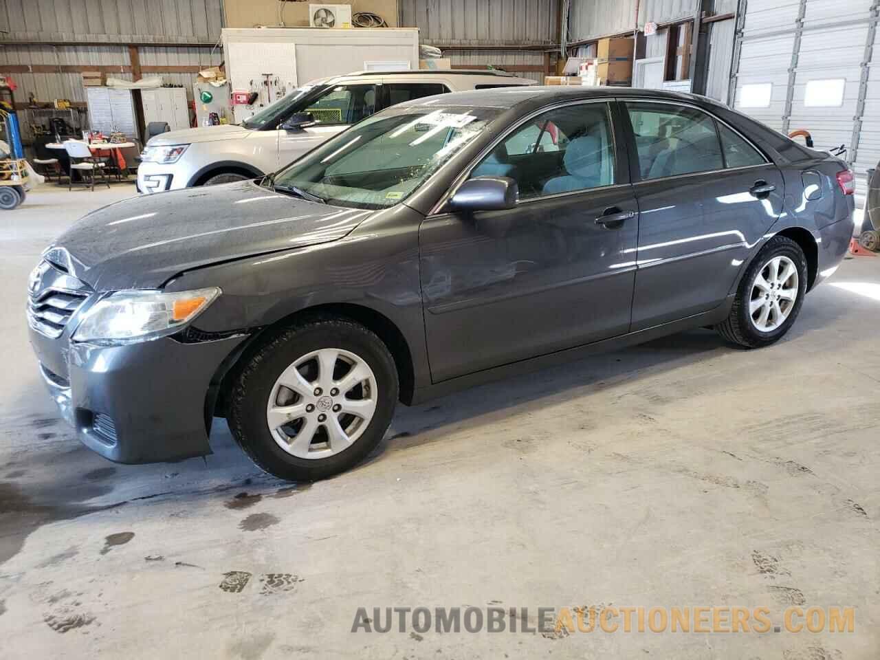 4T1BF3EK0BU645967 TOYOTA CAMRY 2011