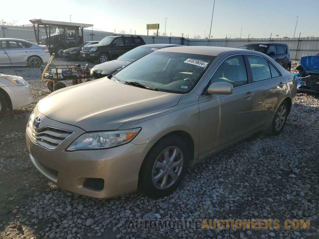 4T1BF3EK0BU706024 TOYOTA CAMRY 2011