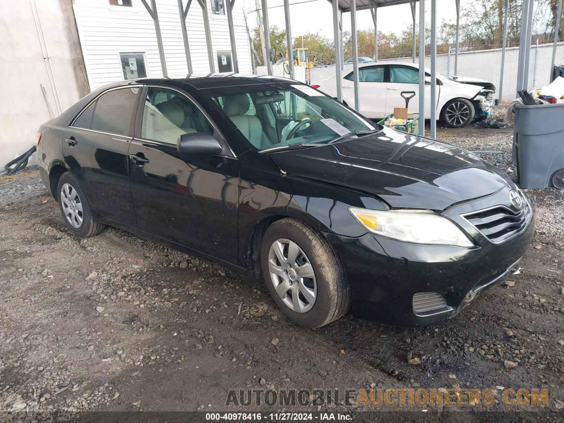 4T1BF3EK1BU138642 TOYOTA CAMRY 2011