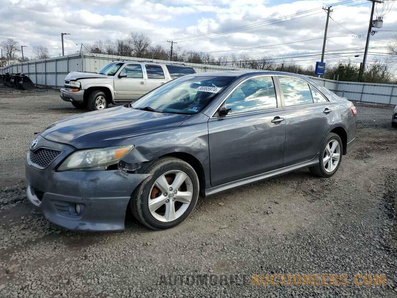 4T1BF3EK1BU676533 TOYOTA CAMRY 2011