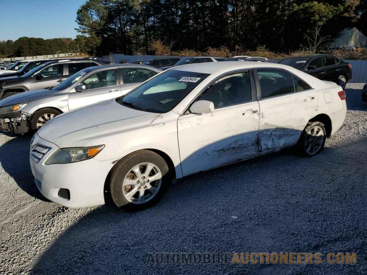 4T1BF3EK1BU679819 TOYOTA CAMRY 2011