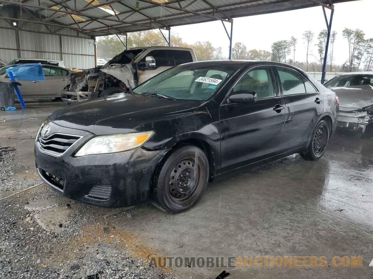 4T1BF3EK1BU697852 TOYOTA CAMRY 2011