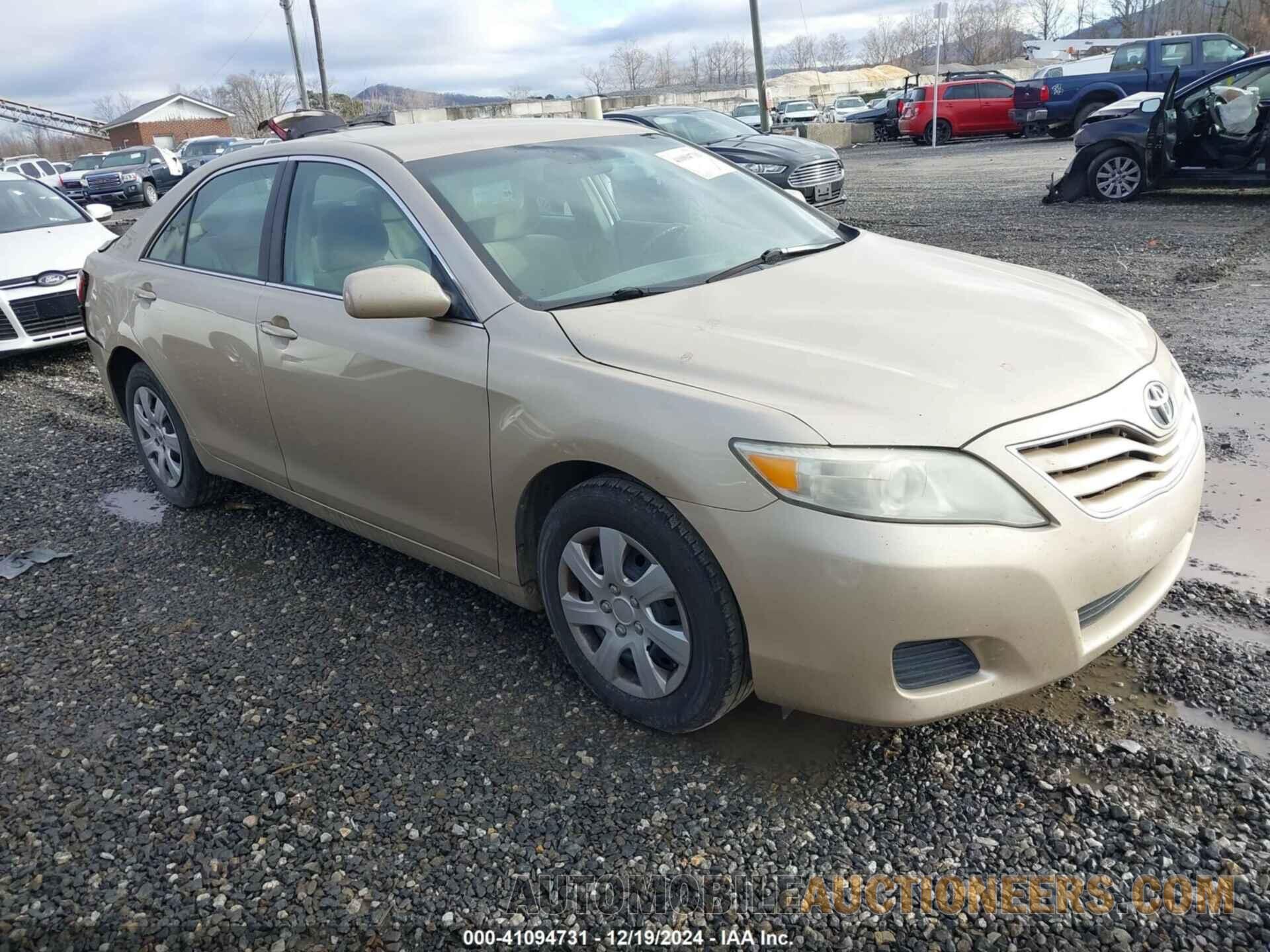 4T1BF3EK1BU698354 TOYOTA CAMRY 2011