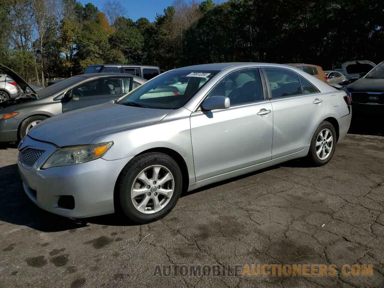 4T1BF3EK2BU131361 TOYOTA CAMRY 2011