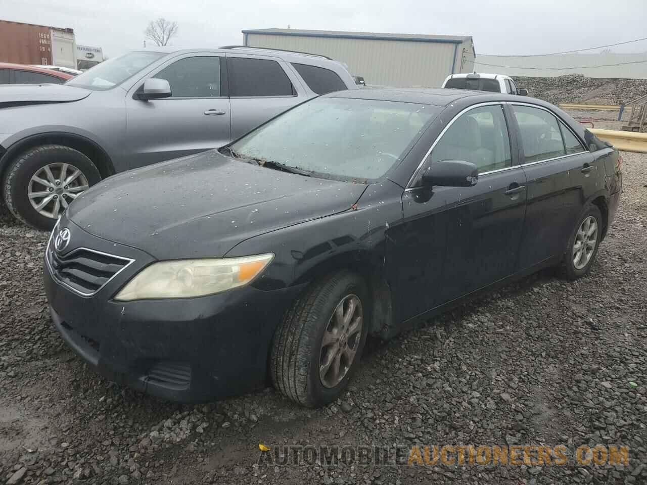 4T1BF3EK2BU160634 TOYOTA CAMRY 2011