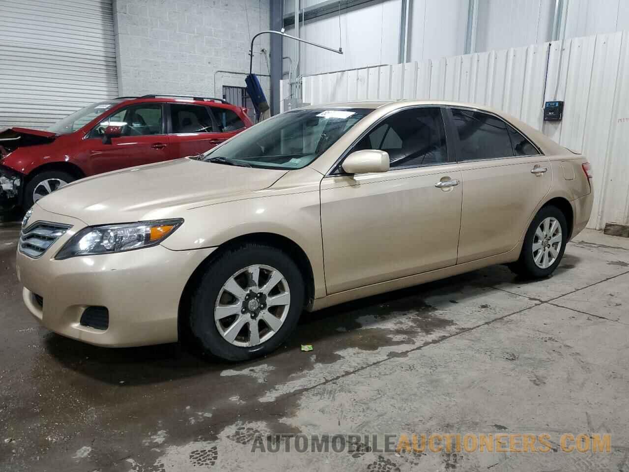 4T1BF3EK2BU181046 TOYOTA CAMRY 2011