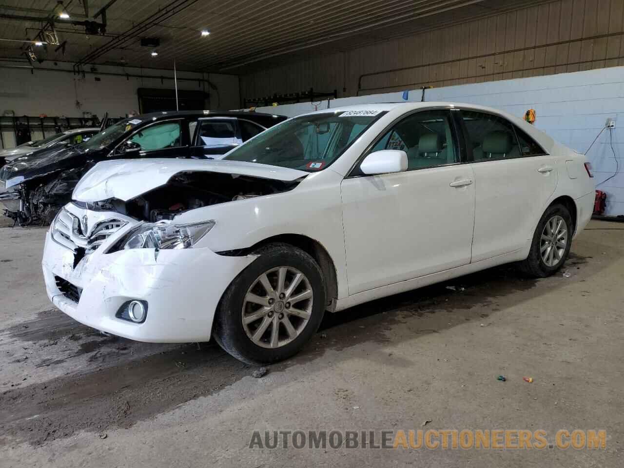 4T1BF3EK2BU655772 TOYOTA CAMRY 2011