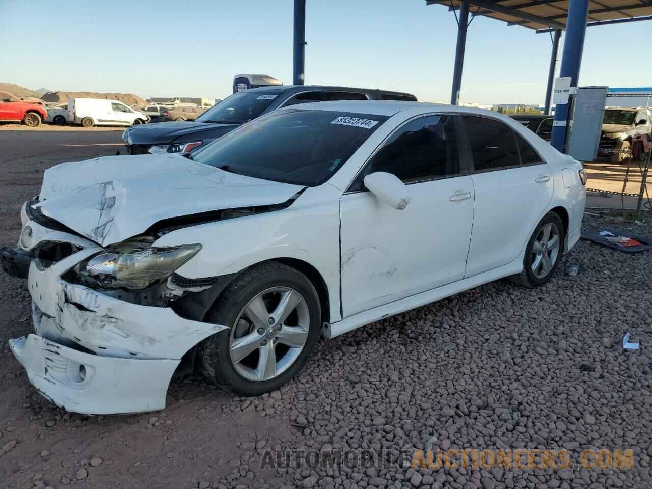 4T1BF3EK2BU661846 TOYOTA CAMRY 2011