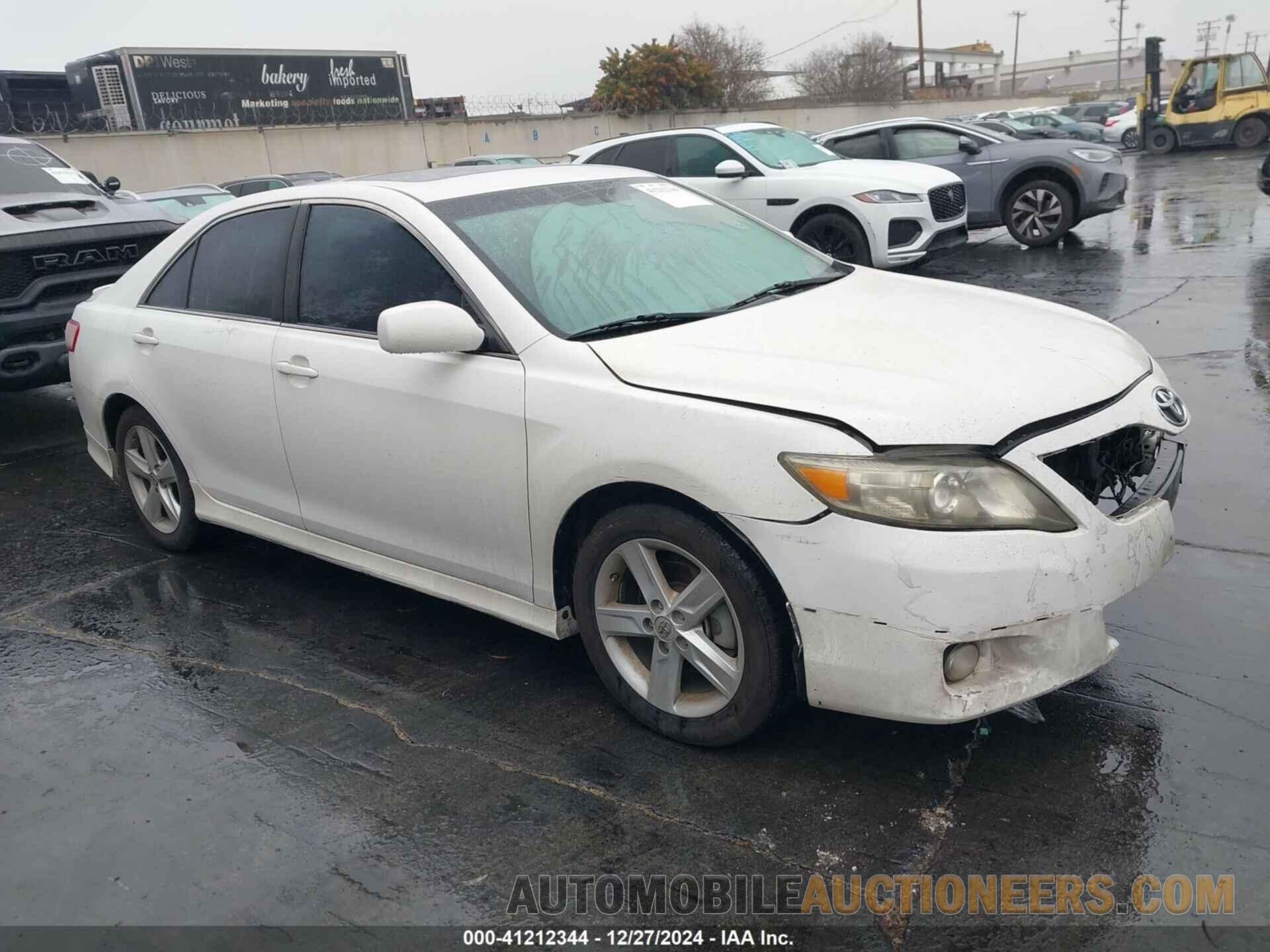 4T1BF3EK2BU673673 TOYOTA CAMRY 2011