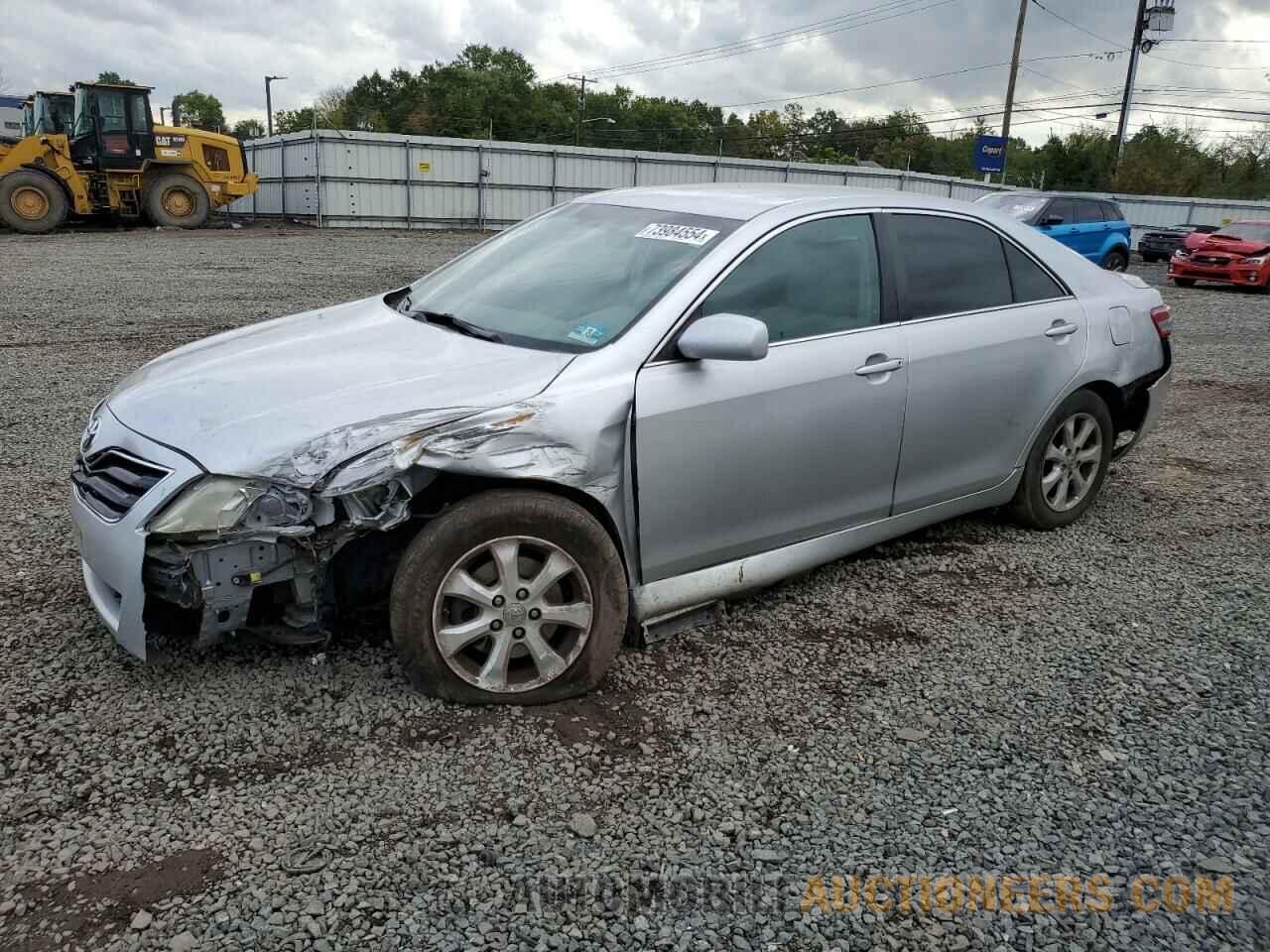 4T1BF3EK2BU700354 TOYOTA CAMRY 2011