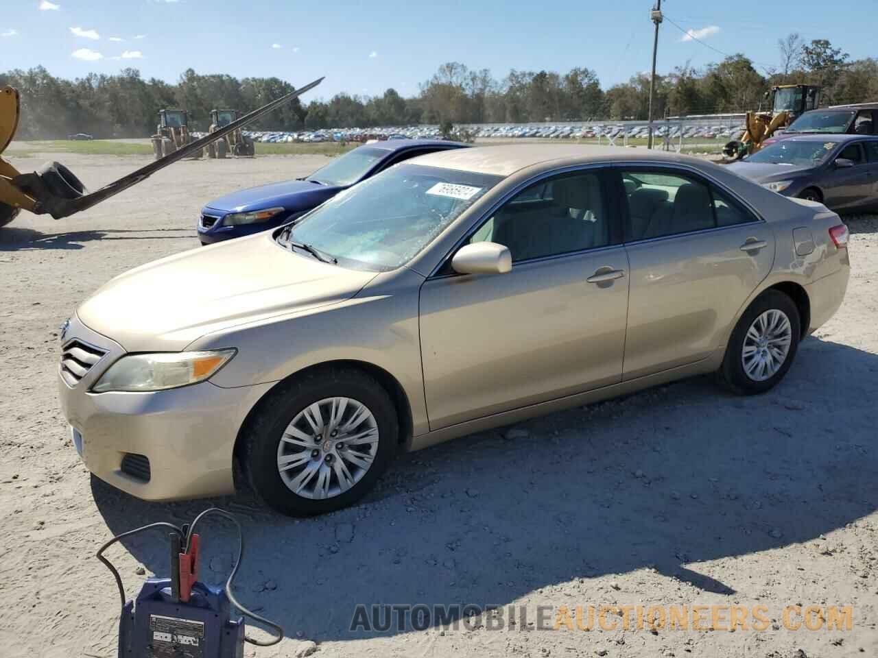 4T1BF3EK3BU197207 TOYOTA CAMRY 2011