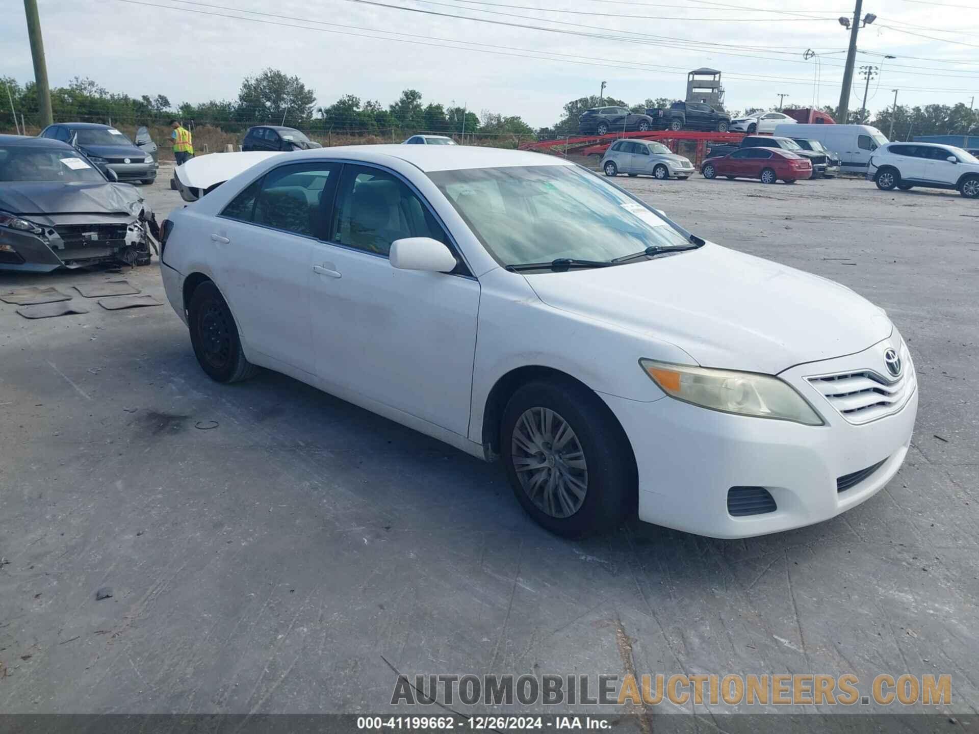 4T1BF3EK3BU697075 TOYOTA CAMRY 2011