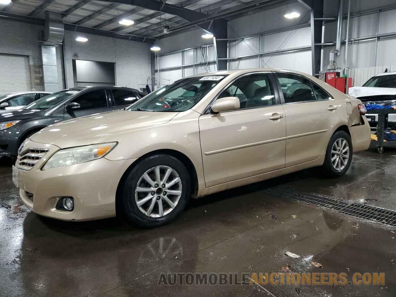 4T1BF3EK3BU708673 TOYOTA CAMRY 2011