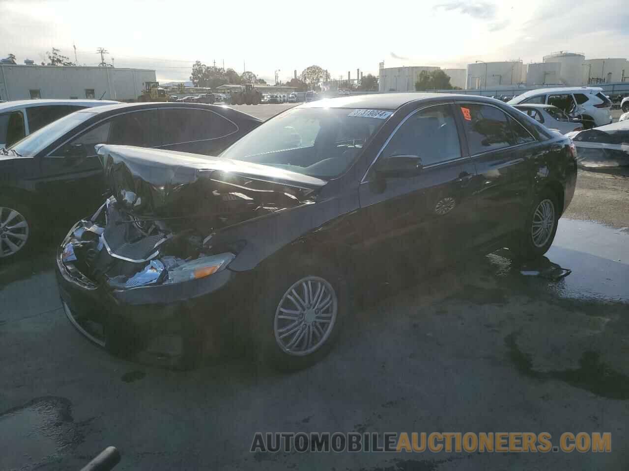 4T1BF3EK3BU744833 TOYOTA CAMRY 2011