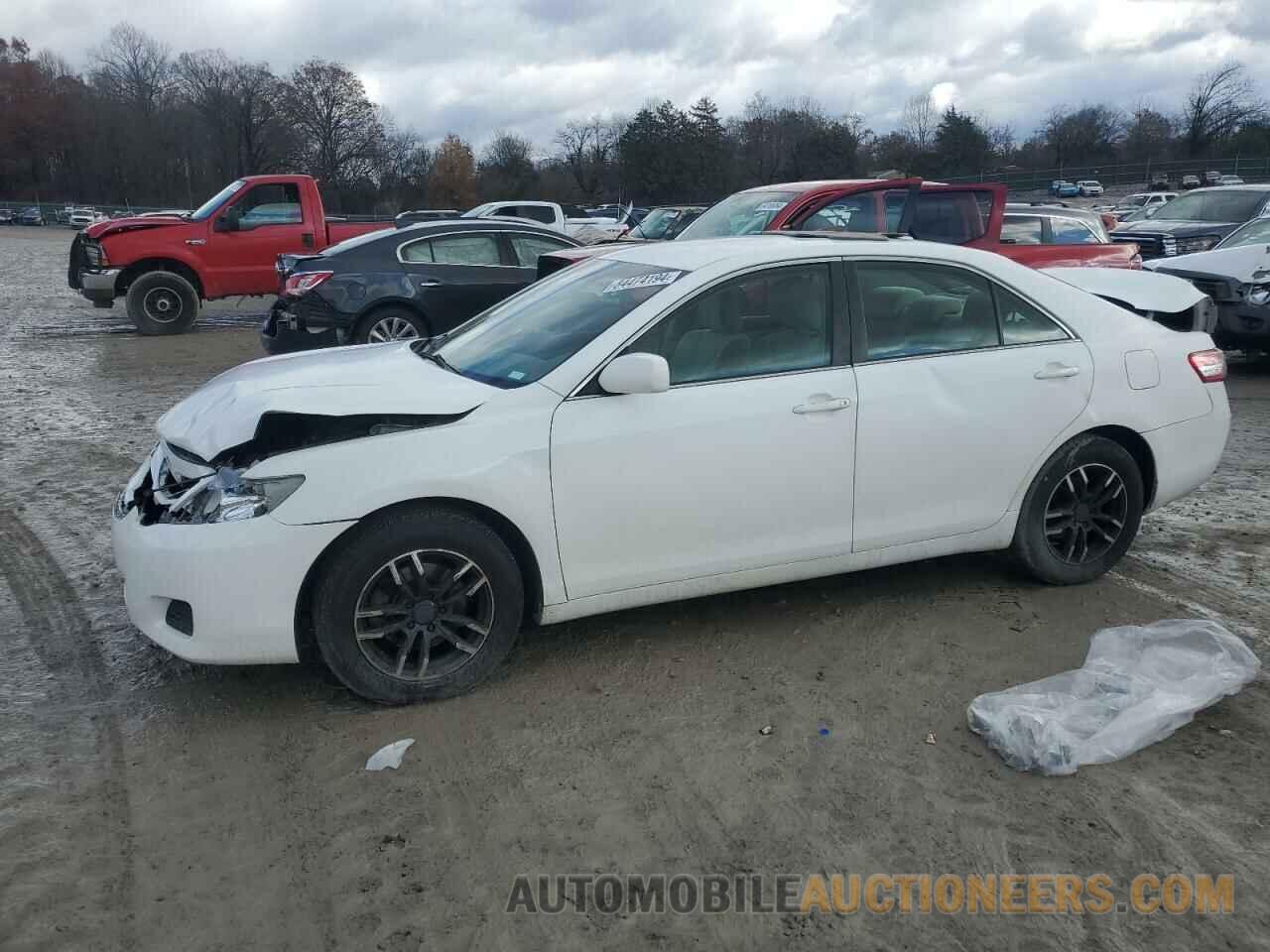 4T1BF3EK3BU756898 TOYOTA CAMRY 2011