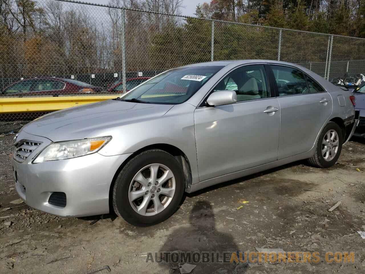 4T1BF3EK4BU147996 TOYOTA CAMRY 2011