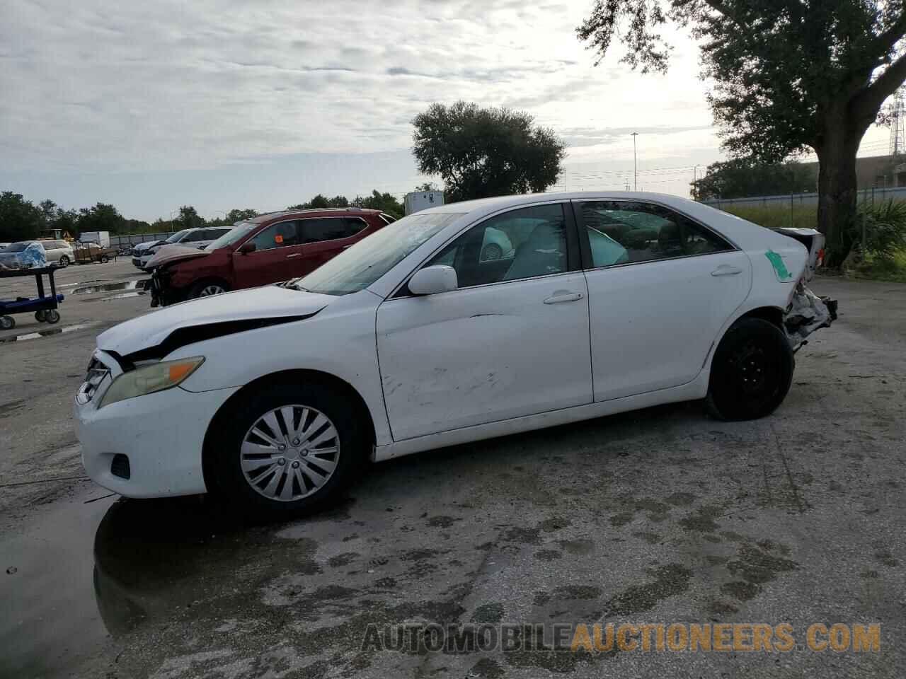 4T1BF3EK4BU680673 TOYOTA CAMRY 2011