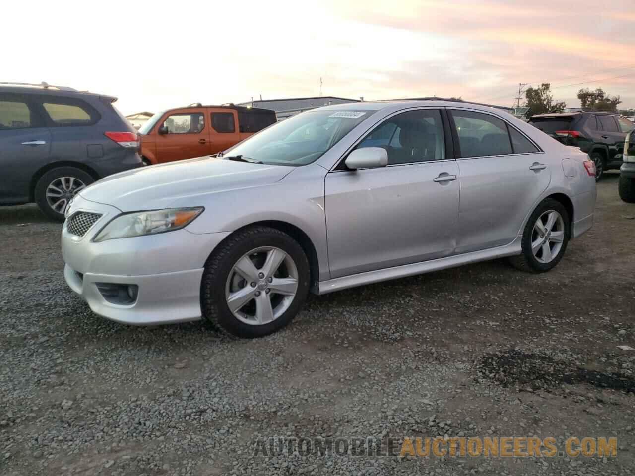 4T1BF3EK8BU225390 TOYOTA CAMRY 2011