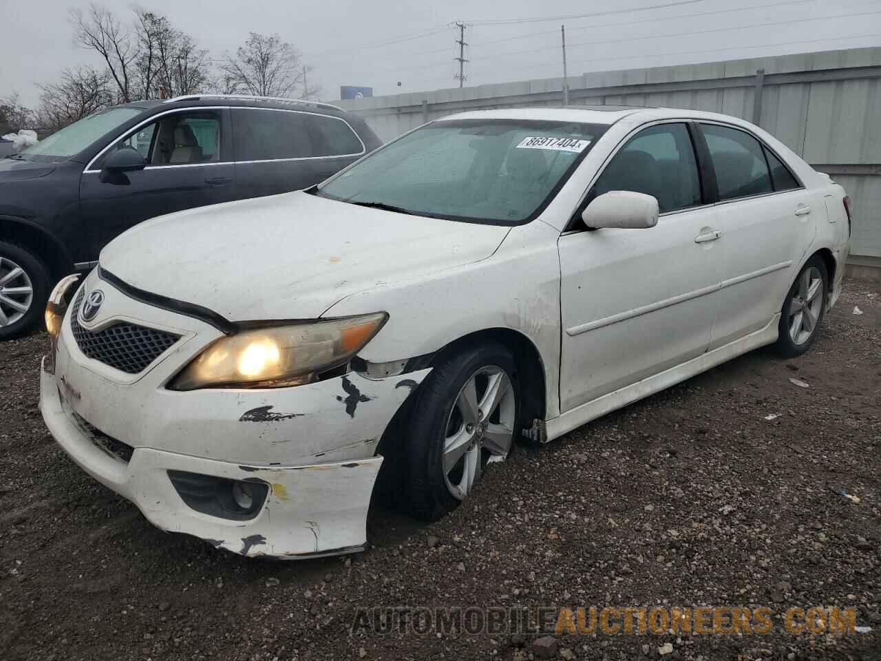 4T1BF3EK8BU589468 TOYOTA CAMRY 2011