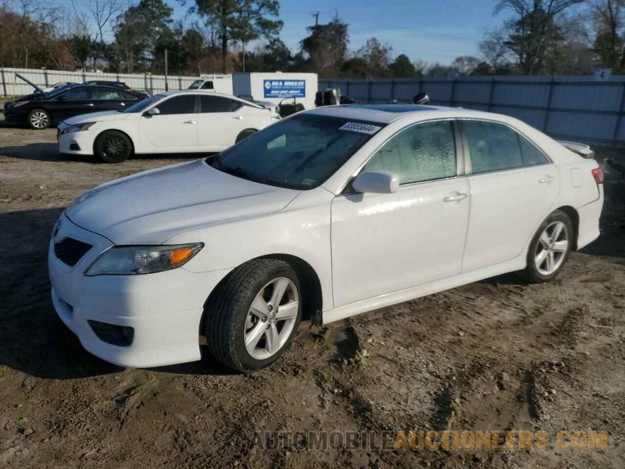 4T1BF3EK8BU632481 TOYOTA CAMRY 2011