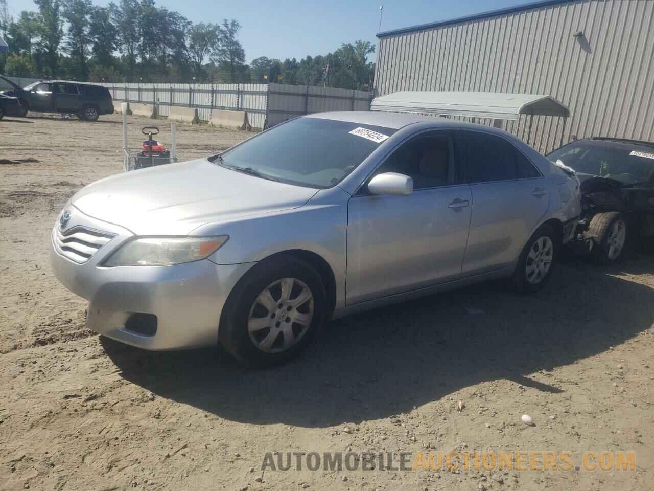 4T1BF3EK8BU667425 TOYOTA CAMRY 2011