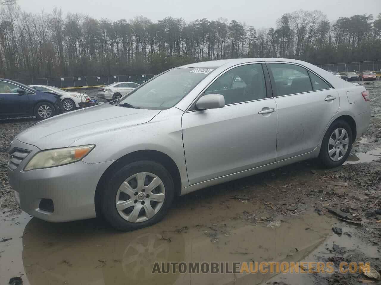 4T1BF3EK8BU682359 TOYOTA CAMRY 2011