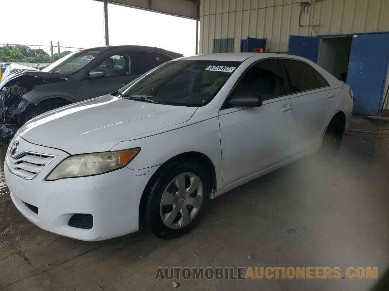 4T1BF3EK8BU729180 TOYOTA CAMRY 2011