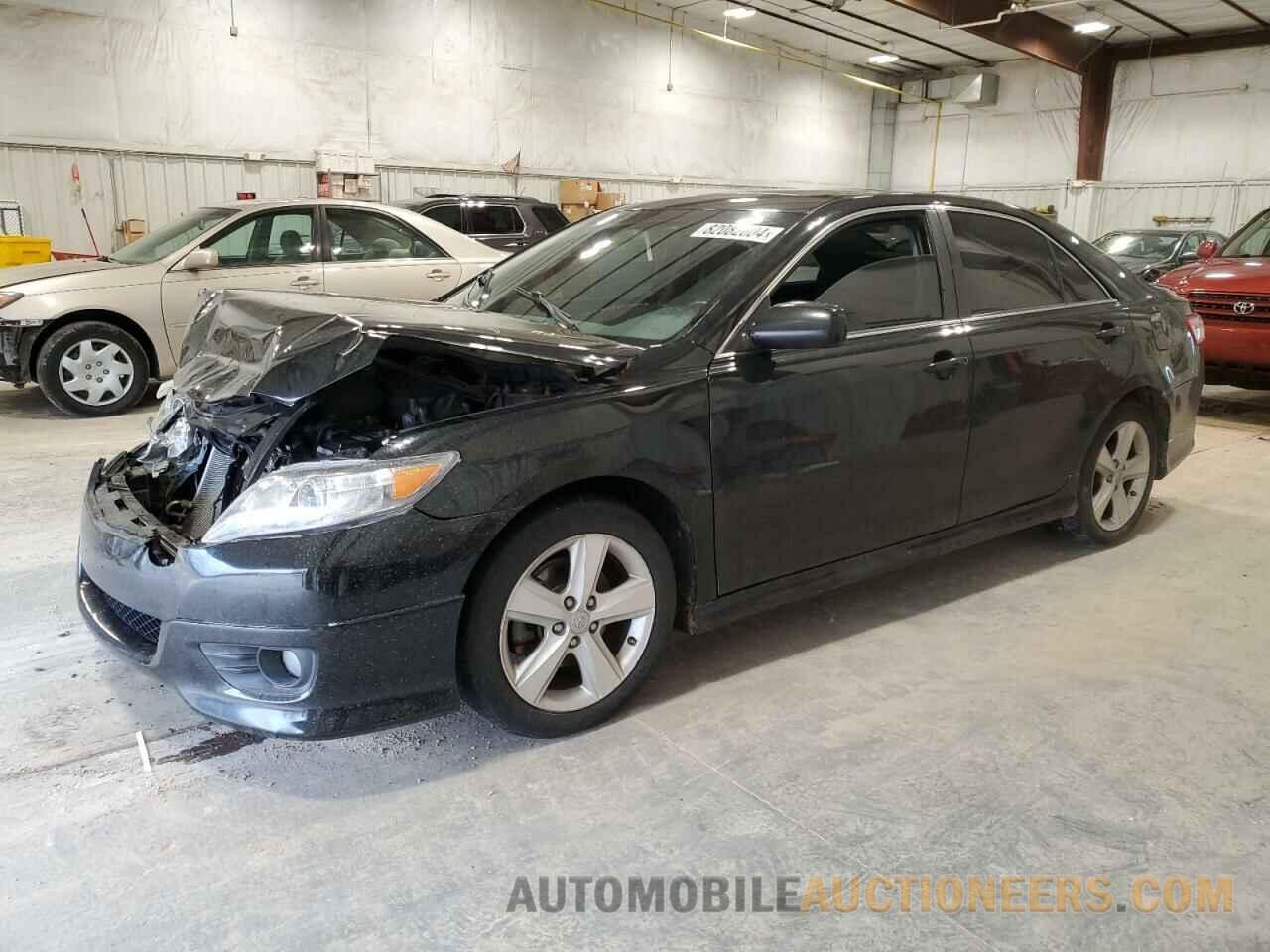 4T1BF3EK8BU735867 TOYOTA CAMRY 2011