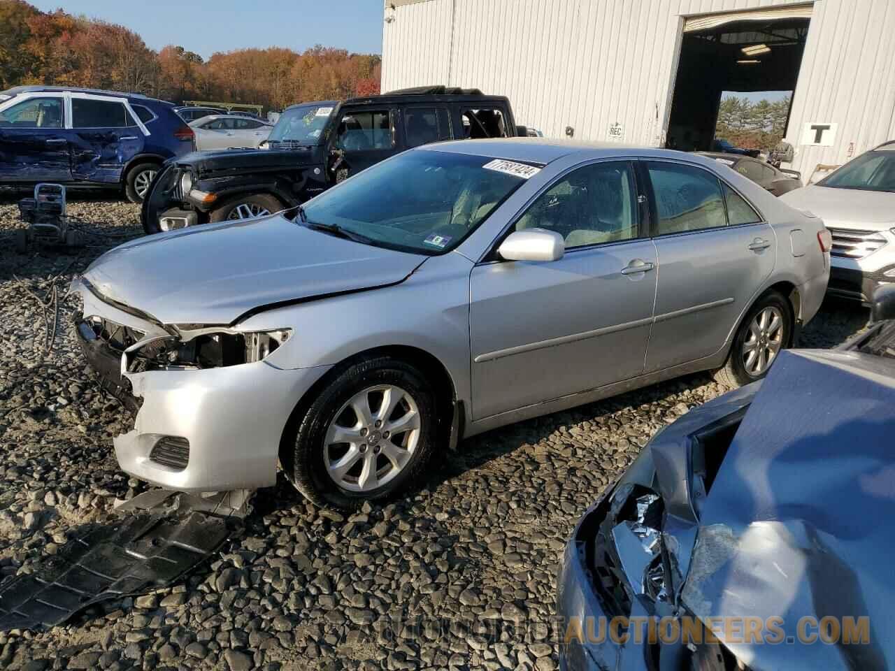 4T1BF3EK9BU175518 TOYOTA CAMRY 2011