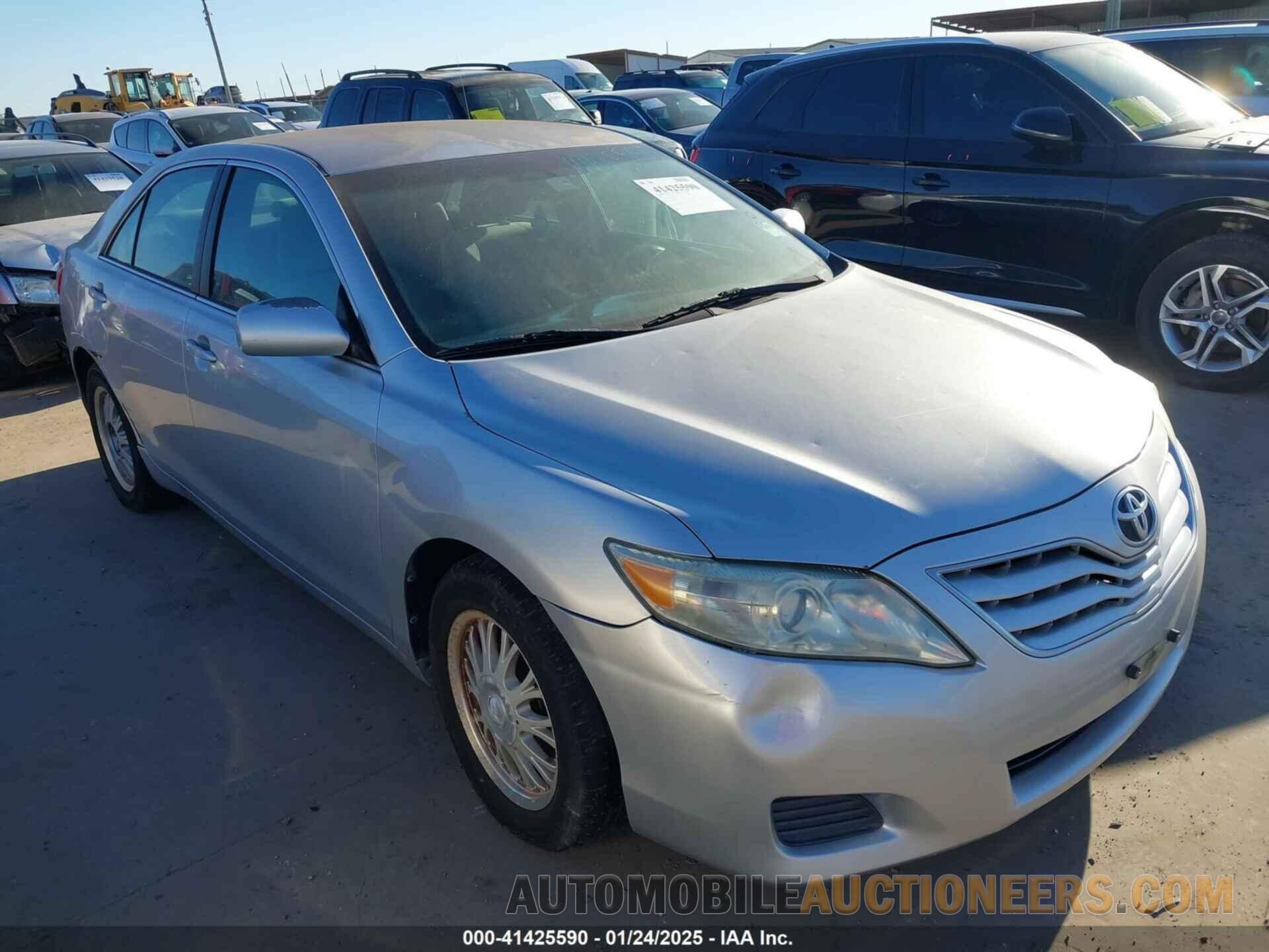 4T1BF3EK9BU175888 TOYOTA CAMRY 2011