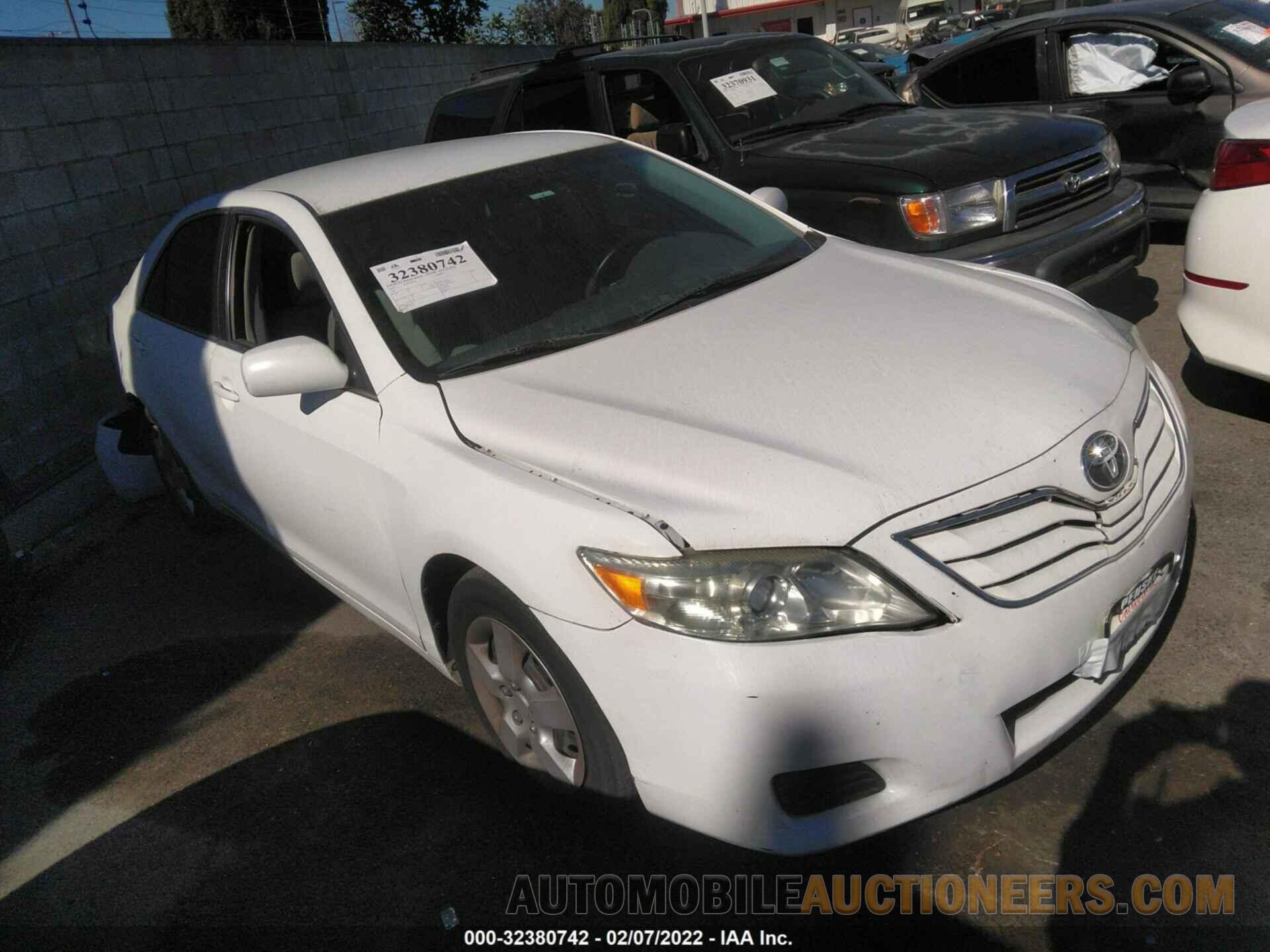 4T1BF3EK9BU590080 TOYOTA CAMRY 2011