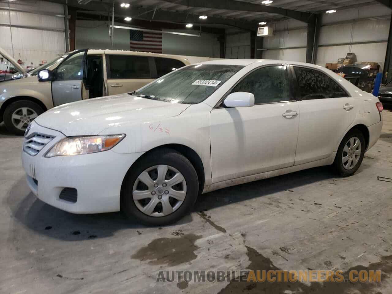 4T1BF3EKXBU594025 TOYOTA CAMRY 2011