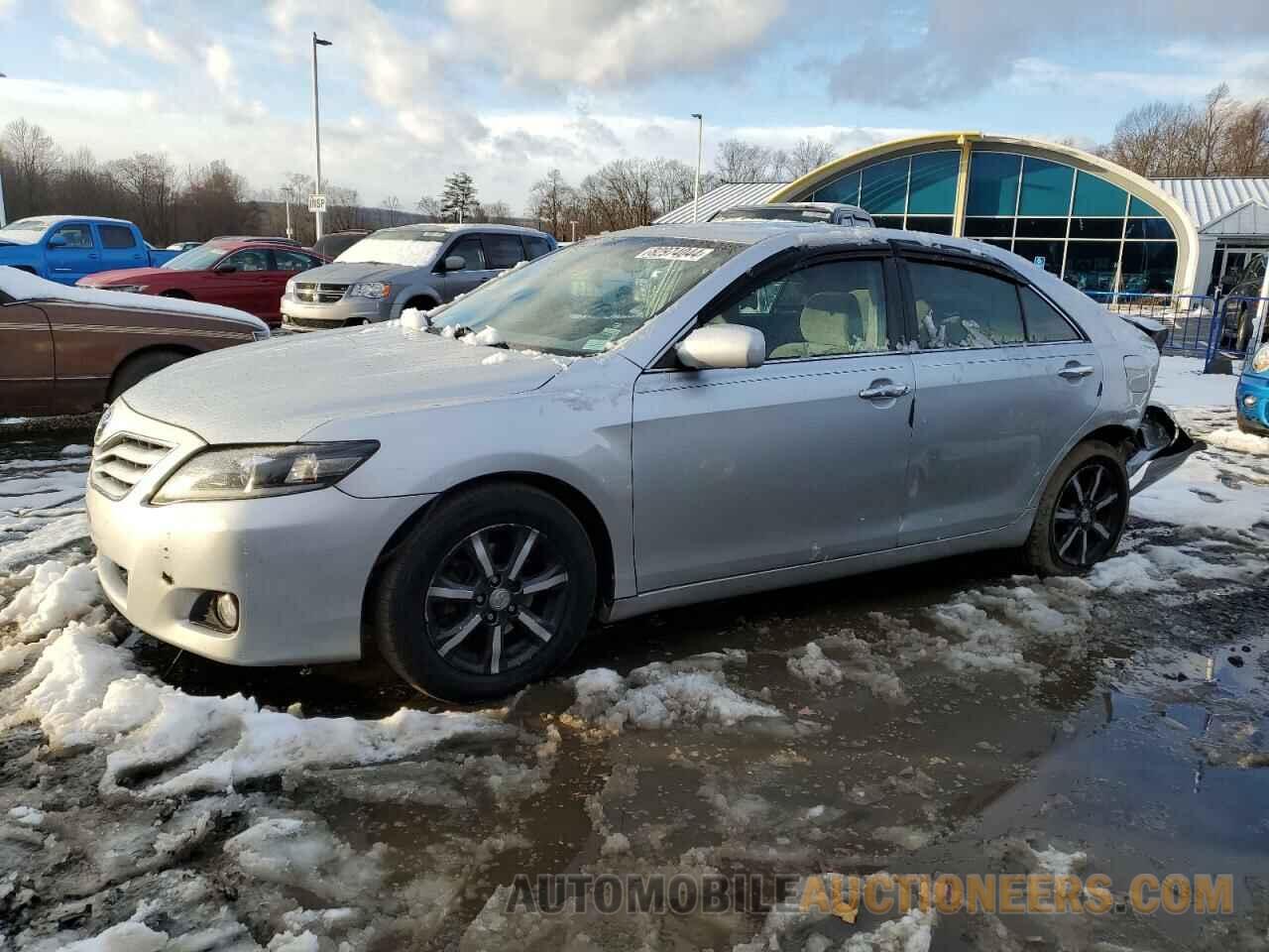 4T1BF3EKXBU636824 TOYOTA CAMRY 2011