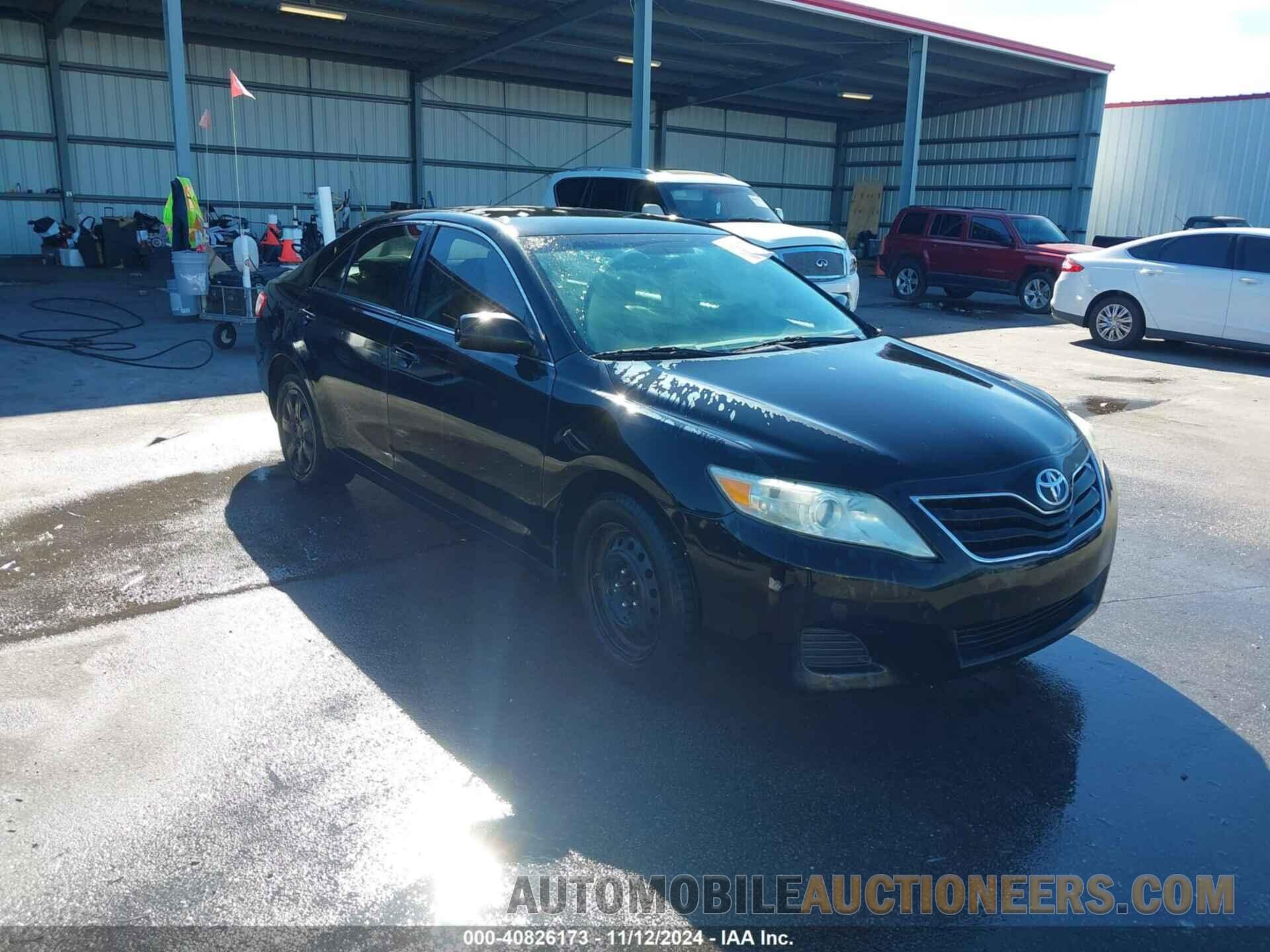 4T1BF3EKXBU702109 TOYOTA CAMRY 2011