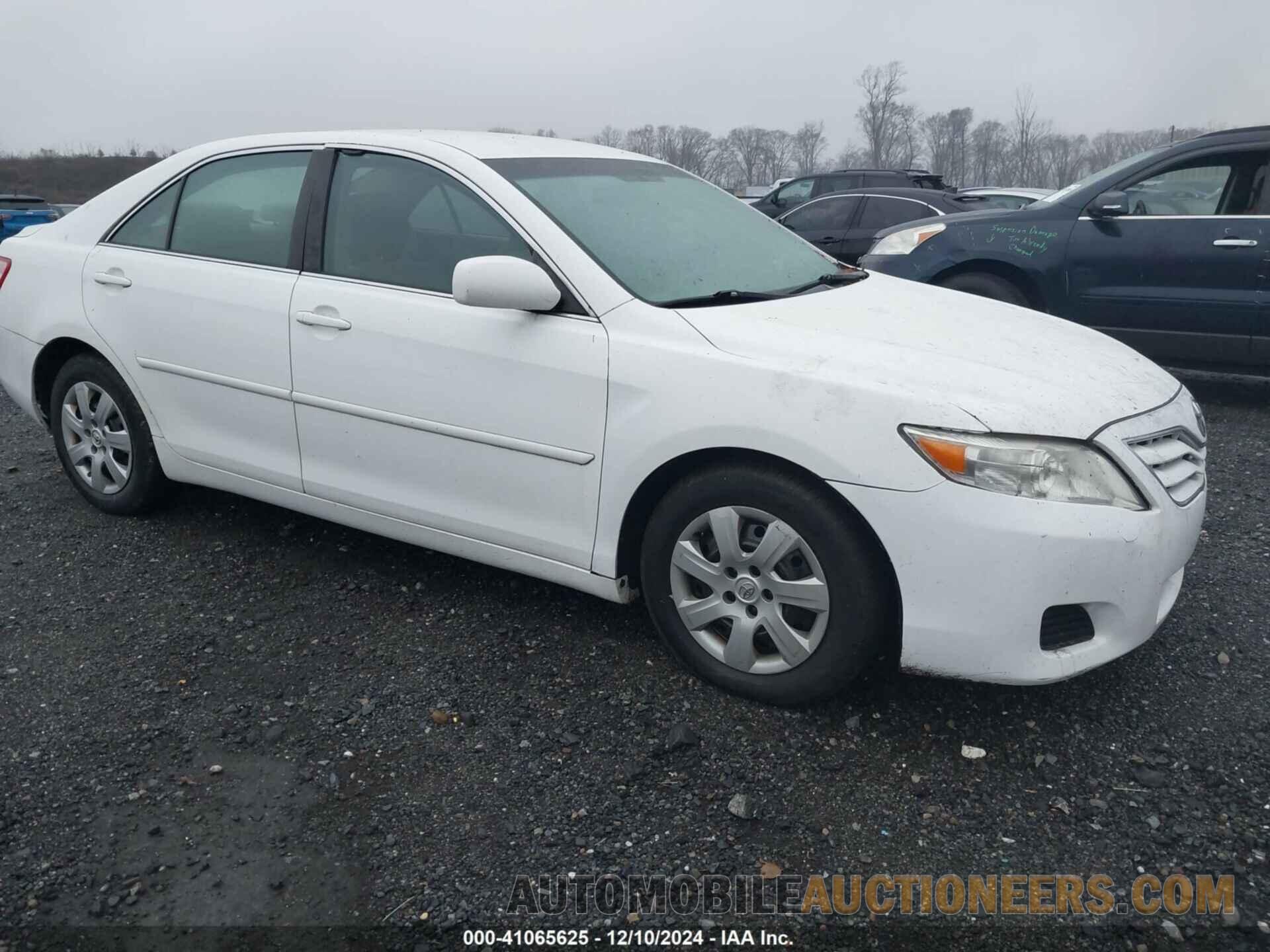 4T1BF3EKXBU747387 TOYOTA CAMRY 2011