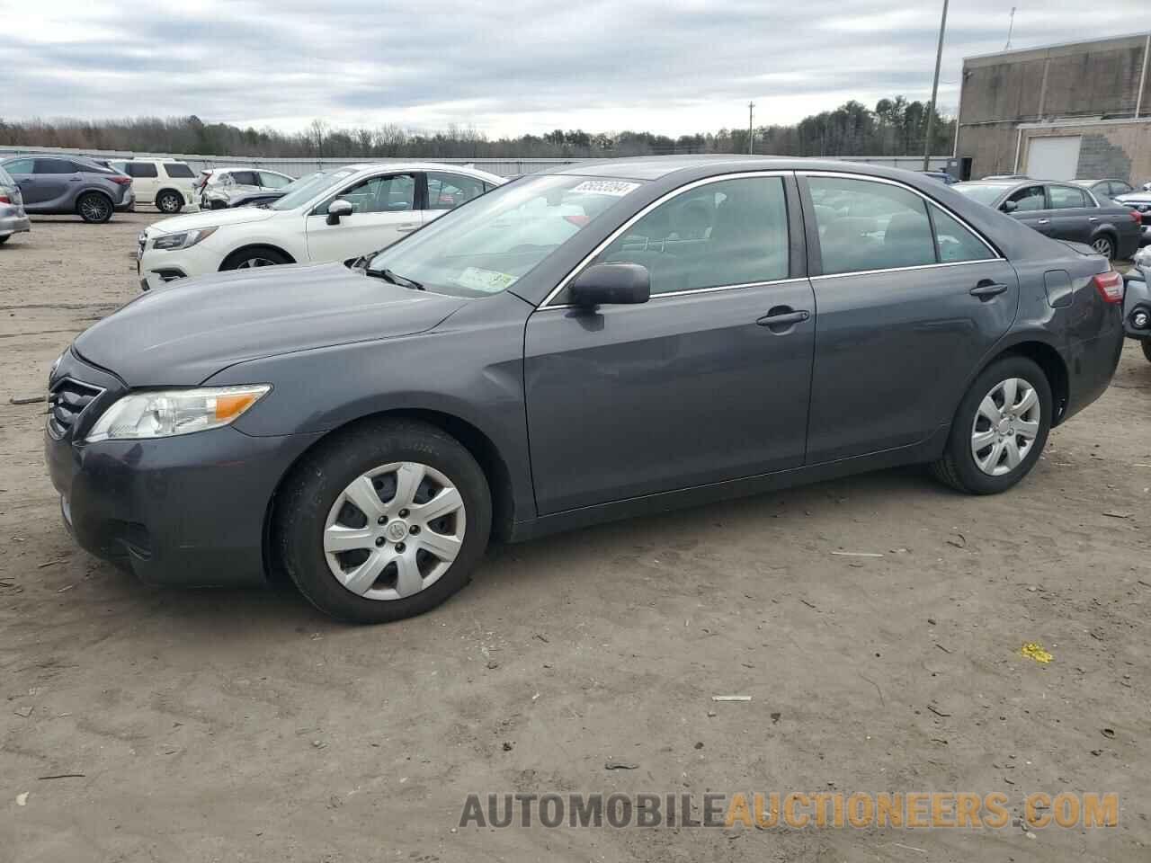 4T1BF3EKXBU773570 TOYOTA CAMRY 2011