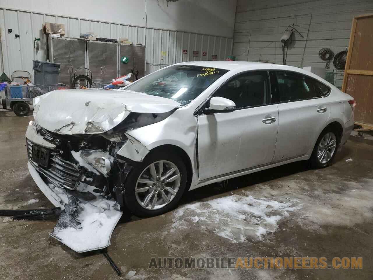 4T1BK1EB6FU178592 TOYOTA AVALON 2015