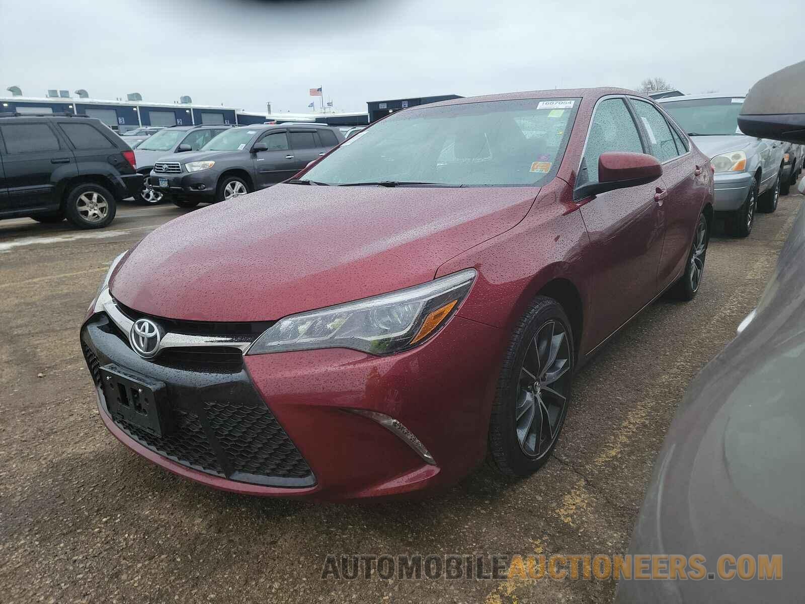 4T1BK1FK6GU573212 Toyota Camry 2016