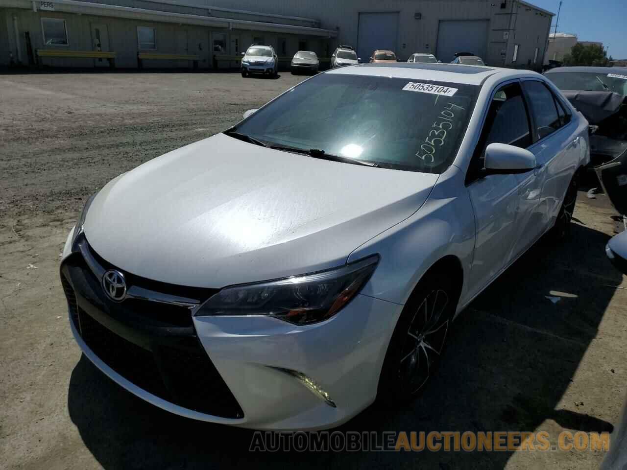 4T1BK1FK7FU562329 TOYOTA CAMRY 2015