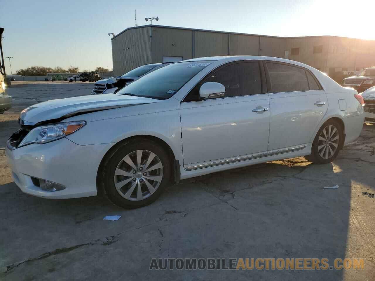 4T1BK3DB4BU409111 TOYOTA AVALON 2011