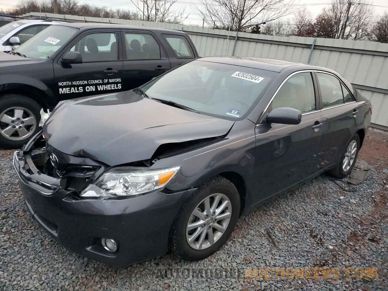 4T1BK3EK3BU128724 TOYOTA CAMRY 2011