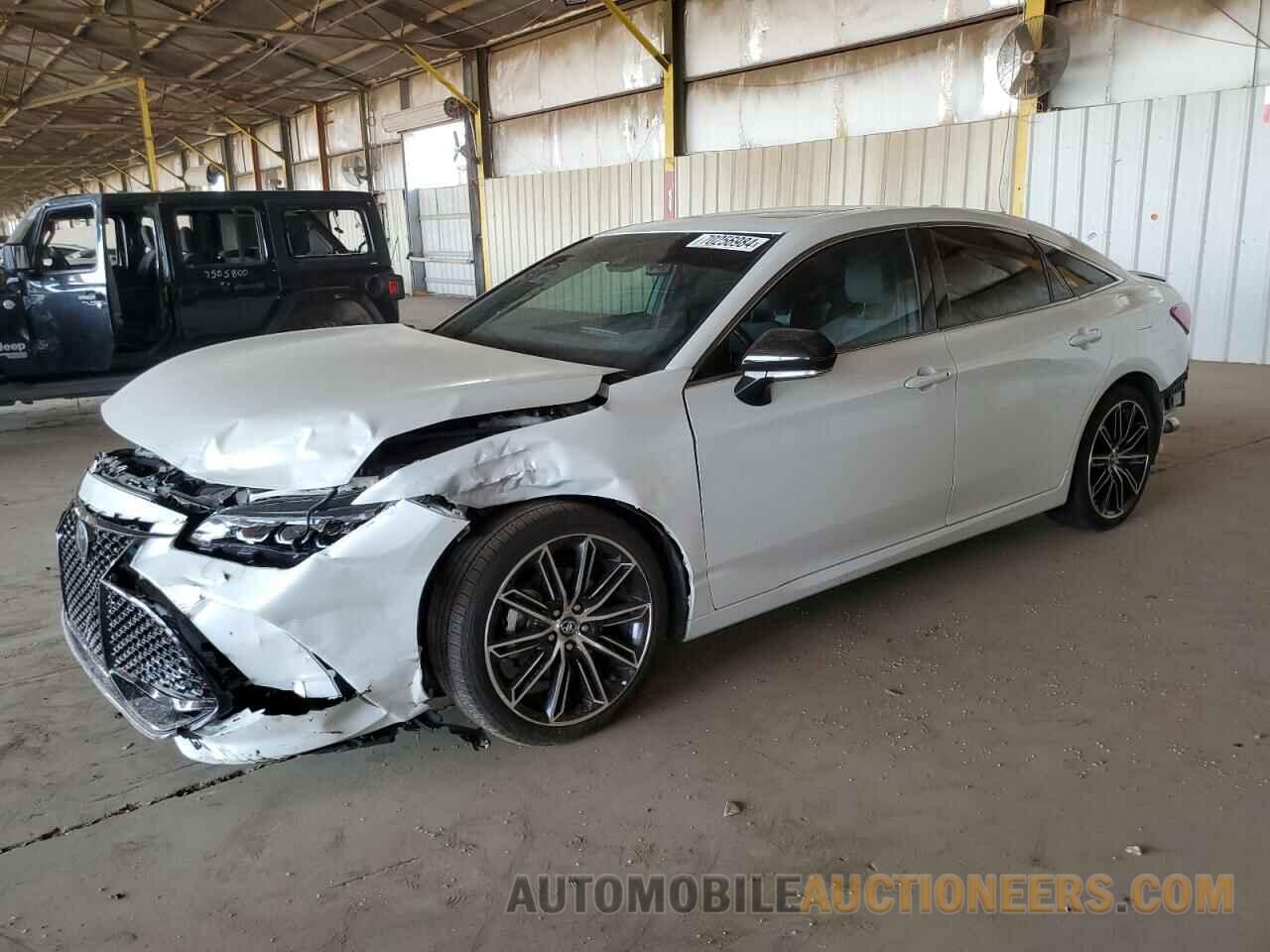 4T1BZ1FB1KU025672 TOYOTA AVALON 2019