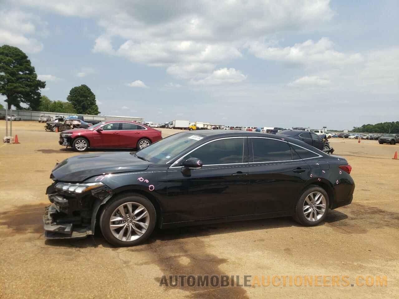 4T1BZ1FB5KU004789 TOYOTA AVALON 2019