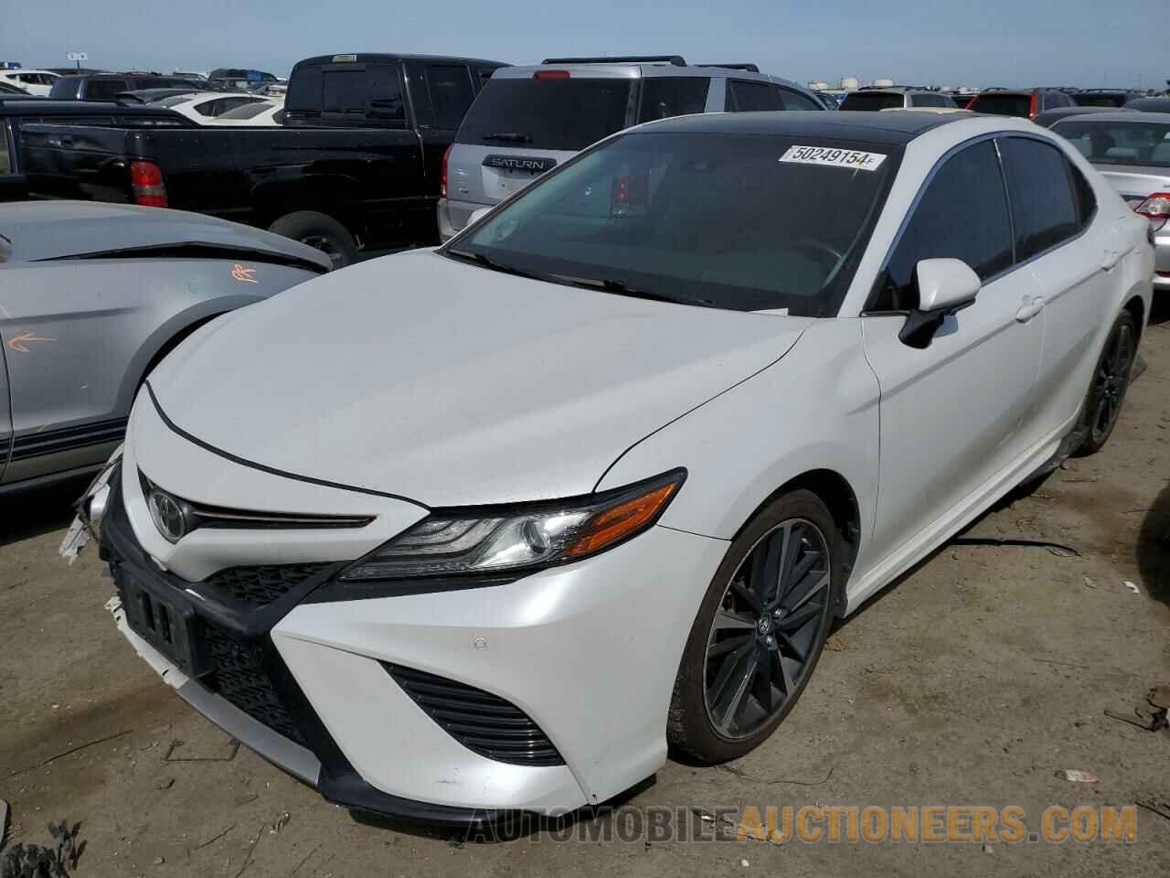 4T1BZ1HK0JU003058 TOYOTA CAMRY 2018