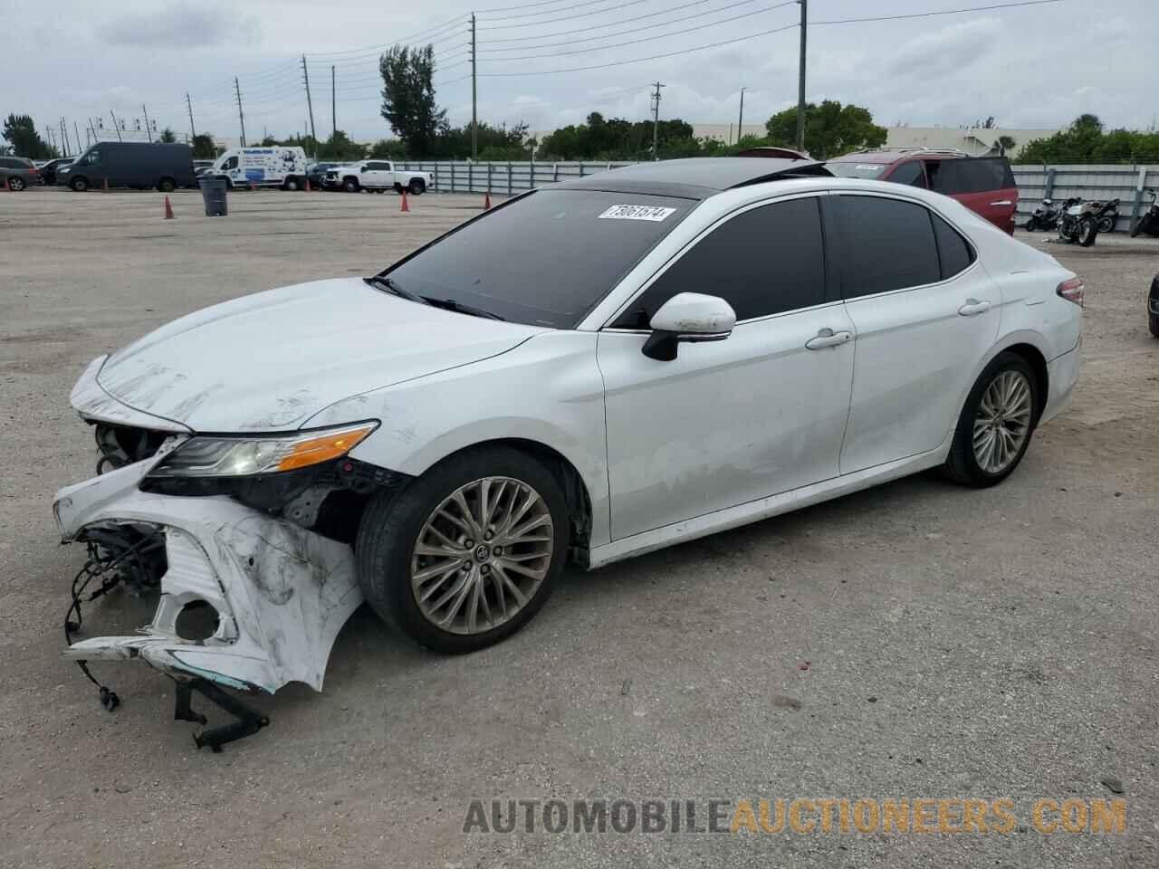 4T1BZ1HK0JU007403 TOYOTA CAMRY 2018