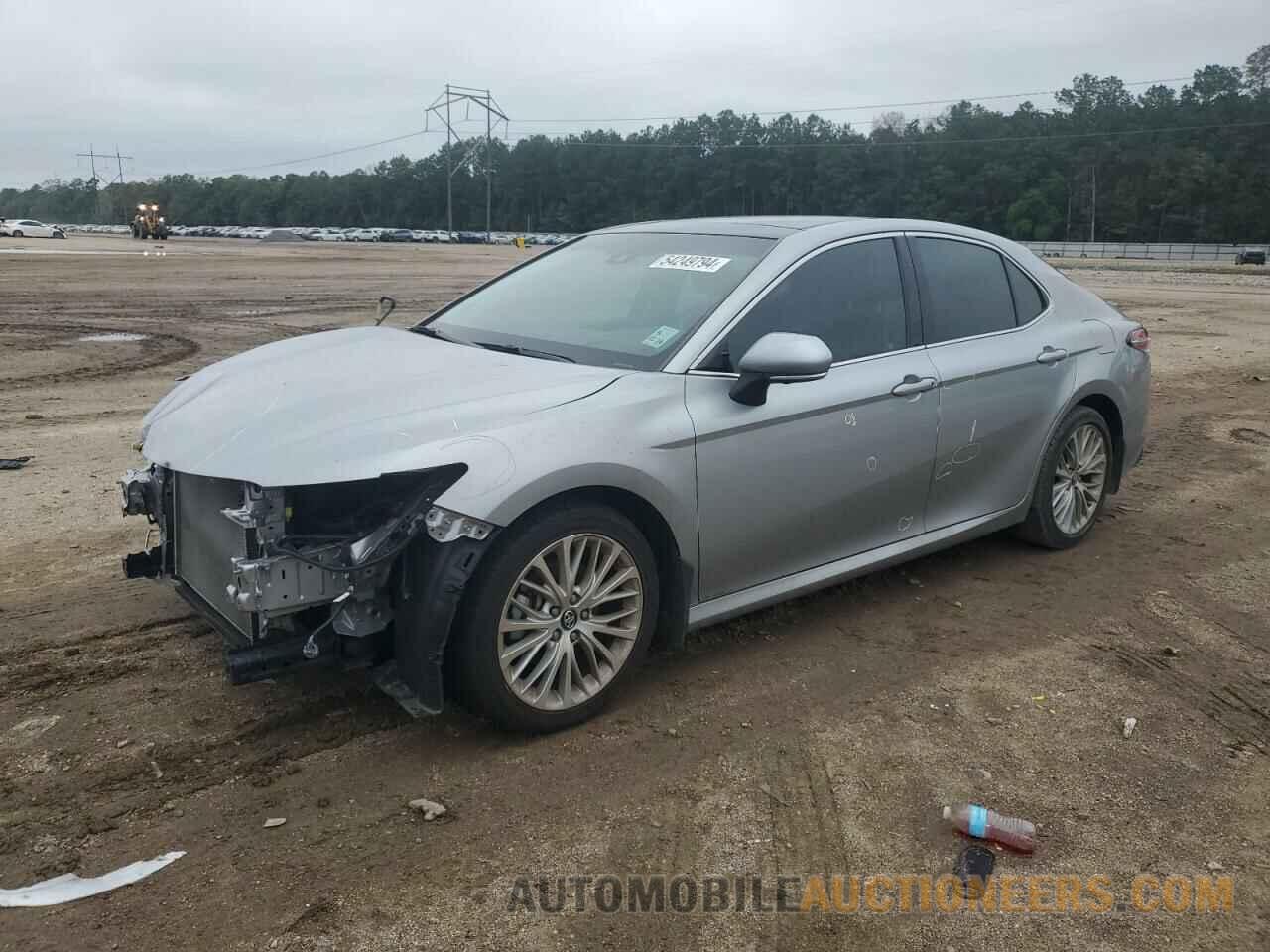 4T1BZ1HK0JU011869 TOYOTA CAMRY 2018