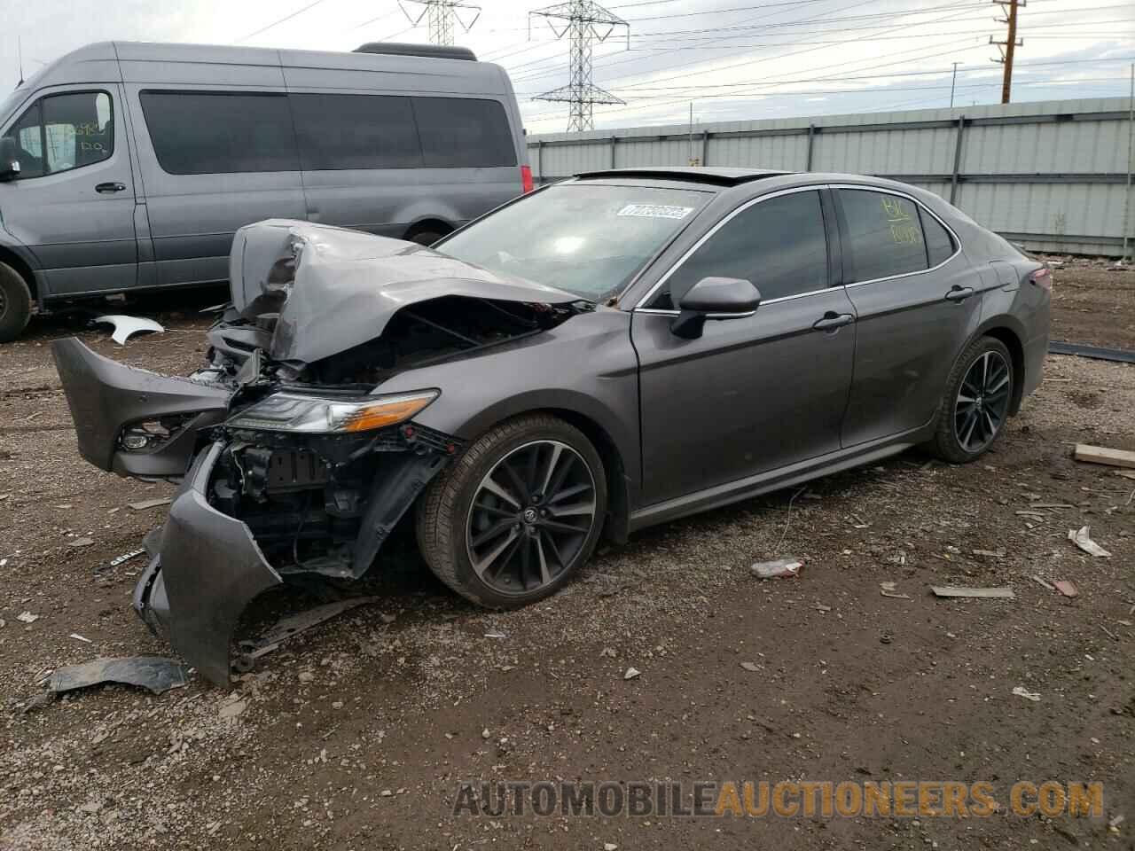 4T1BZ1HK0JU018322 TOYOTA CAMRY 2018